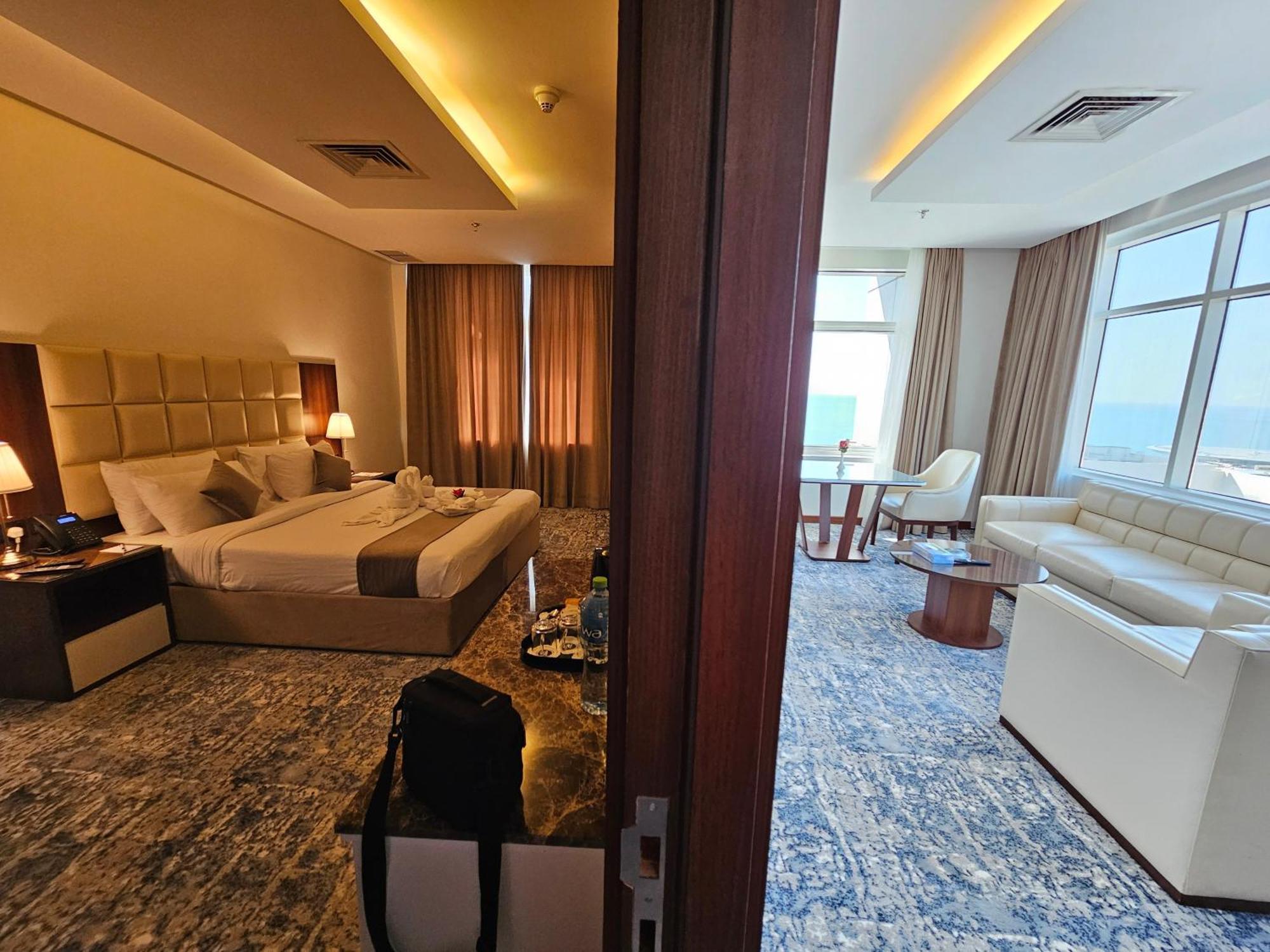 Dolphin Continental Hotel Kuwait City Exterior photo